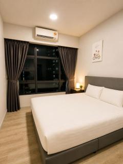 Quayhaus KK Jesselton Quay wash and dry washing machine water dispenser provided - 1
