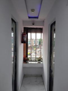 HOTEL Sarovar - 4