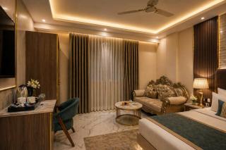 hotel advika palce - 1