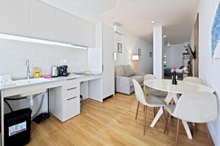 Pato - Modern Apt - Near Bioparc by Río Turia Apartments - 1