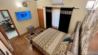 LUXURY family VILLA - 0