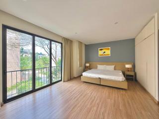 5 Bedroom Royal Lotus Villa Ha Long Bay - 1