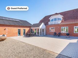 5 star holiday home in Fur - 5