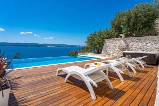 Luxurious beachfront villa Hrid with with Jacuzzi, infinity pool - 5