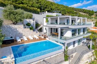 Luxurious beachfront villa Hrid with with Jacuzzi, infinity pool - 5