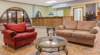 Days Inn by Wyndham Mt. Pleasant - 4