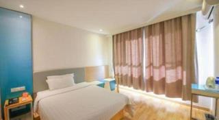 7 Days Inn·Ulanqab Tsining railway station - 1