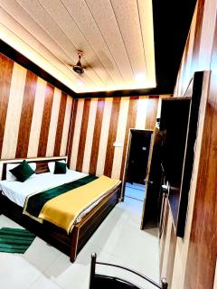 The Suncity Hotel - 7