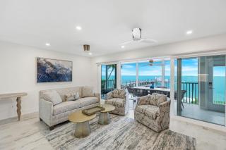Captiva Hide A Way 1B - 2
