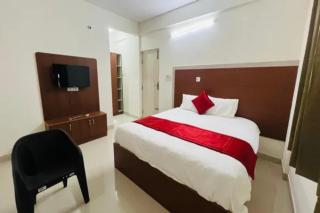 FabHotel Athiti Residency - 9