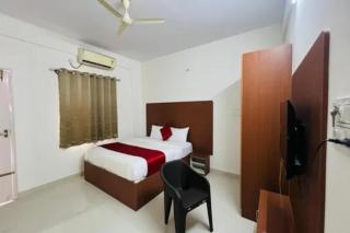 FabHotel Athiti Residency - 3