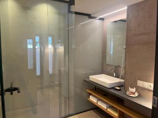 Glanz & Glory Hotel - 7