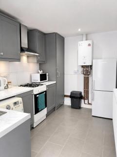 RS Prime Inn Birmingham Premium Private Rooms & 2 Double Beds Apartment With Bathroom & Kitchen, Free Parking Near NEC, Airport, HS2 Birmingham - 7