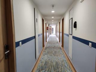 FlxHo Corporate Stays - Udyog Vihar - 7