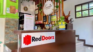 RedDoorz @ Greenview Hotel and Restobar Masbate - 0