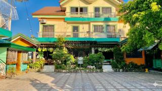 RedDoorz @ Greenview Hotel and Restobar Masbate - 8