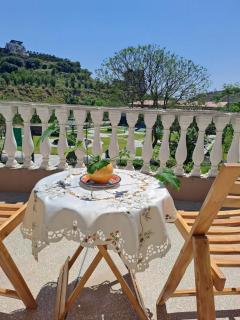 Luxury Suite With Stunning Window & Balcony views - 9