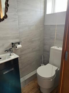 Seaside retreat with hot tub - 7