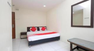 OYO 1104 Q hotel - 1