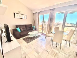 VIME V Marbella East SWIMMING POOL, GYM & SPA - EaW Homes - 8