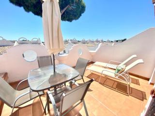 VIME V Marbella East SWIMMING POOL, GYM & SPA - EaW Homes - 7