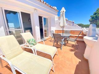 VIME V Marbella East SWIMMING POOL, GYM & SPA - EaW Homes - 9