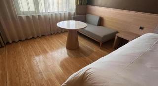 IU Hotel Zhengzhou Wenhua Road Sanquan Road Branch - 5