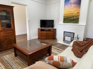 Perrys Place - 2