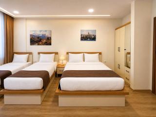The Grand Valence Hotel - 2