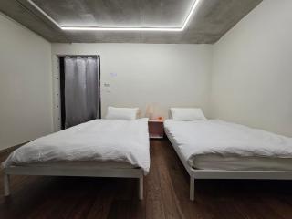 강남 학동역 gam haus - 6