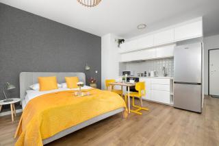 Stylish Studios with Parking near Spodek Arena by Noclegi Renters - 2