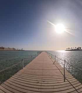 Sea View Apartment in Private Resort - 5
