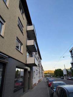 Central 3-Room Apartment for 5 - 8