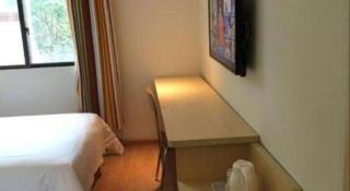 7 Days Inn Tongren Jiangkou Fanjing Mountain National Park - 8