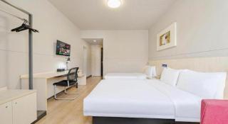 Jinjiang Inn Shanghai International Tourism and Resorts Zone Kangxin Highway Branch - 3
