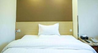 7 Days Inn Chongqing Shapingba Pedestrian Street High-speed Railway Station - 3