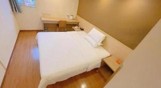 7 Days Inn Chongqing Shapingba Pedestrian Street High-speed Railway Station - 1