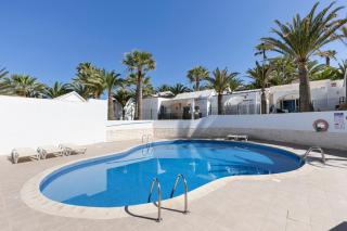 Heiwa Apartment With Pool - 1