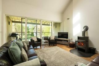 Beaverbrook - Lakeside Retreat - 8
