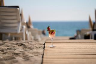 Elysee Beach Hotel - 2