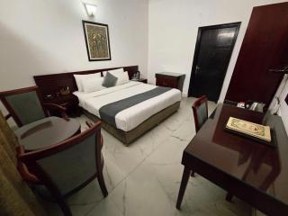 Hotel Kridha Residency - Opposite Prem Mandir Vrindavan - 6