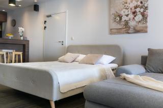 Villa Jolara - Luxury Apartment By The Pool - 1