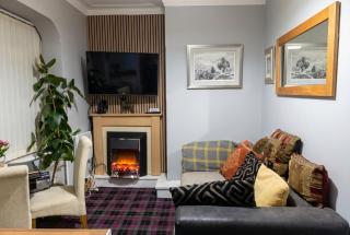 Stylish Blackpool Flat with Tower Views - 2