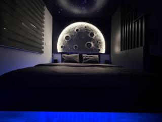 Predsjednički apartman, Djakuzi&Lebdeći krevet, Apollo 11 - 6