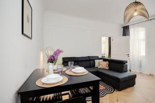 B68 Apartment 21 - 4