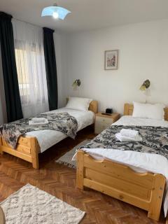 Camere Duble în Câmpulung - 0