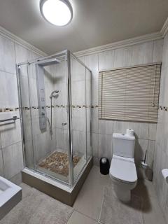 Astronaut Self Catering Apartments - 4