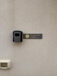 Yellow Home - 5
