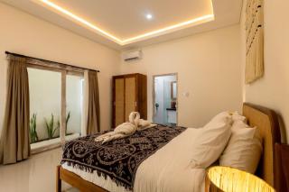 Alinko Villa Seminyak - 1