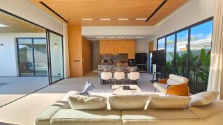 Modern Luxury 4BR Pool Villa by the Sea E5 - 1
